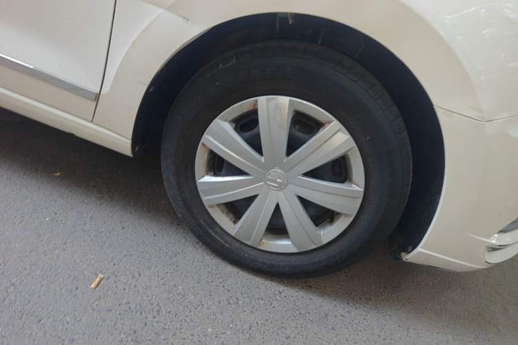Used Volkswagen Jetta 2017 1.5L Automatic Fashion Model Right Front Wheel Hub