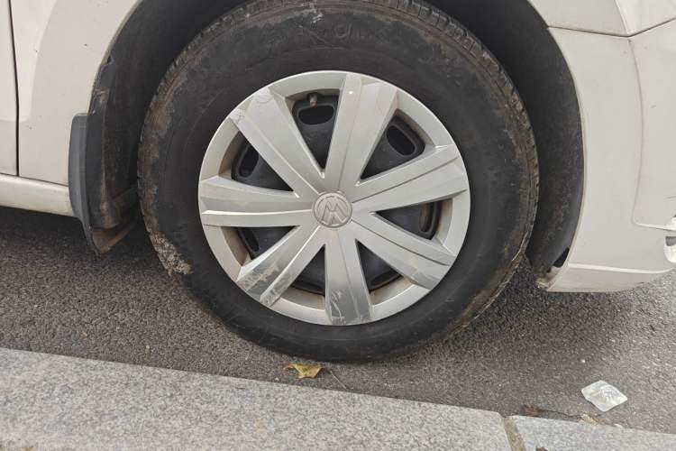 Used Volkswagen Jetta 2017 1.5L Automatic Fashion Model Right Front Wheel Hub