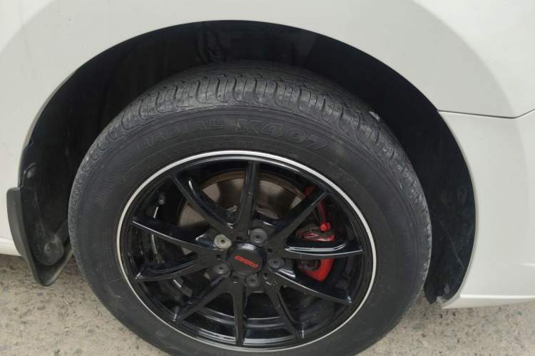 Used Volkswagen Jetta 2017 1.5L Manual Fashion Edition Right Front Wheel Hub