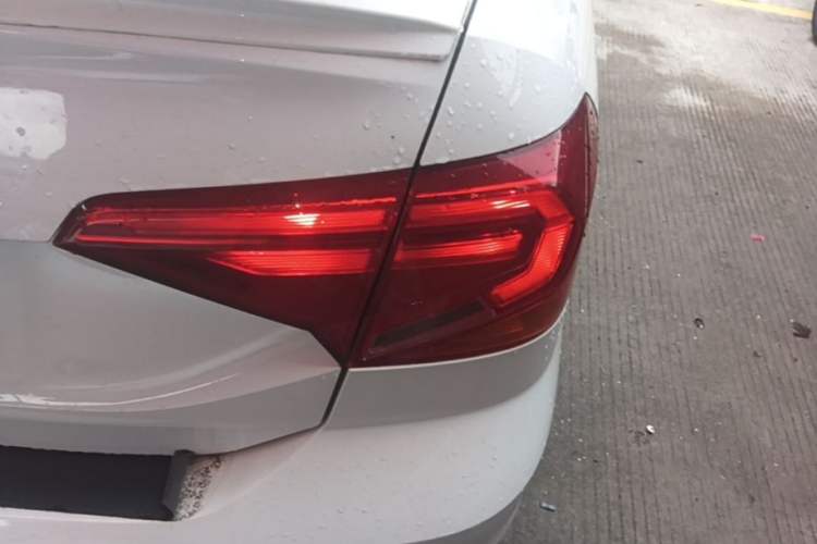 Used Volkswagen Jetta 2017 1.5L Automatic Comfort Model Right Rear Taillight