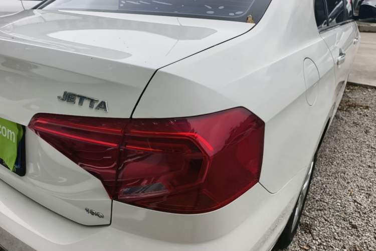 Used Volkswagen Jetta 2017 1.5L Automatic Comfort Model Right Rear Taillight