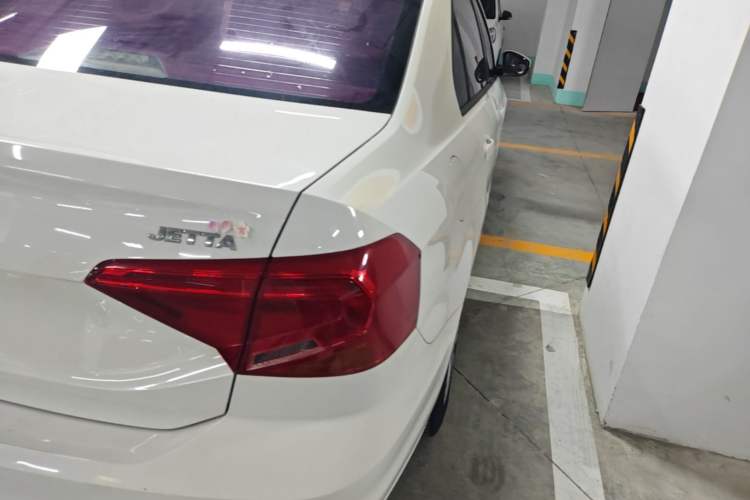 Used Volkswagen Jetta 2017 1.4L Manual Fashion Edition Right Rear Taillight
