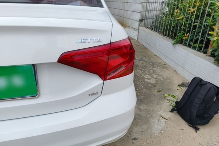 Used Volkswagen Jetta 2017 1.5L Manual Fashion Edition Right Rear Taillight