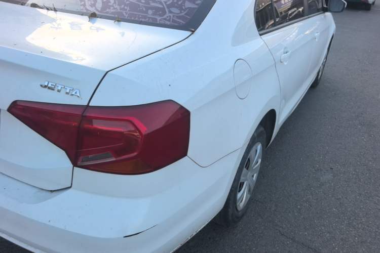 Used Volkswagen Jetta 2017 1.4L Manual Fashion Edition Right Rear Taillight
