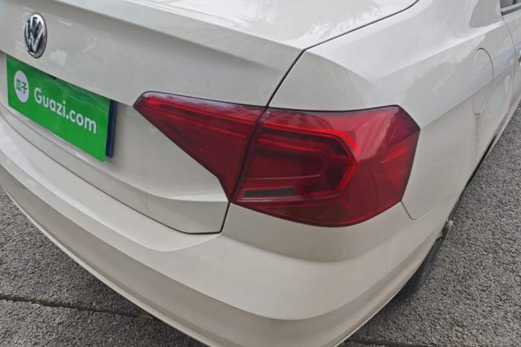 Used Volkswagen Jetta 2017 1.4L Manual Fashion Edition Right Rear Taillight