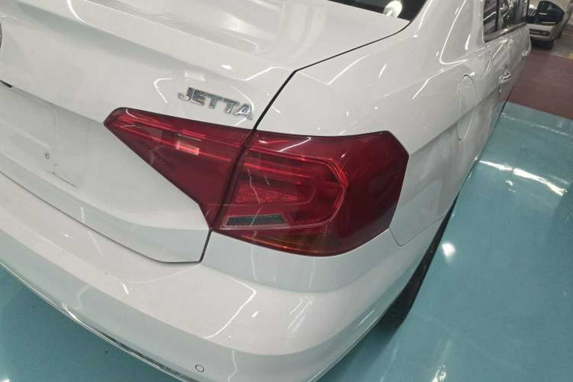 Used Volkswagen Jetta 2017 1.5L Automatic Comfort Model Right Rear Taillight