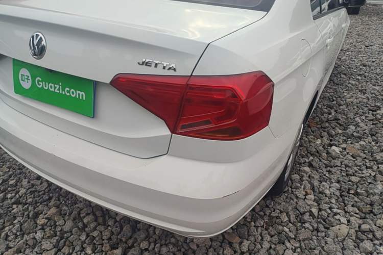 Used Volkswagen Jetta 2017 1.4L Manual Fashion Edition Right Rear Taillight