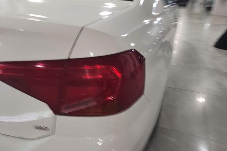 Used Volkswagen Jetta 2017 1.5L Automatic Comfort Model Right Rear Taillight