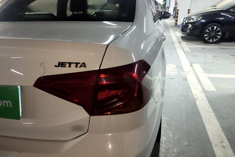 Used Volkswagen Jetta 2017 1.5L Manual Comfort Model Right Rear Taillight