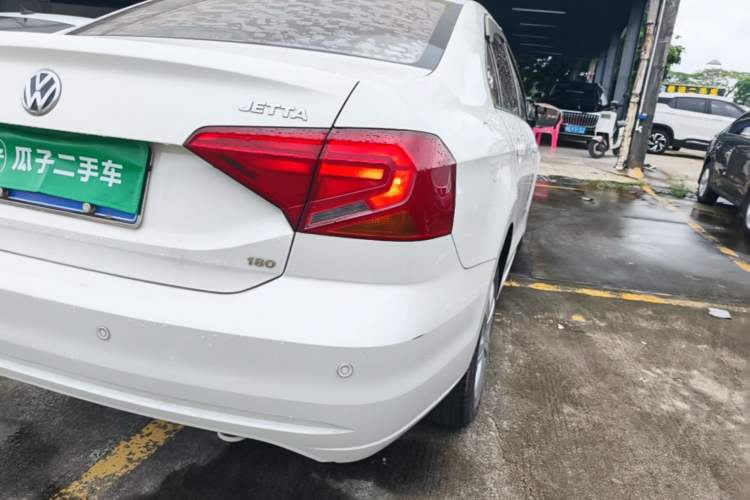 Used Volkswagen Jetta 2017 1.5L Automatic Fashion Model Right Rear Taillight