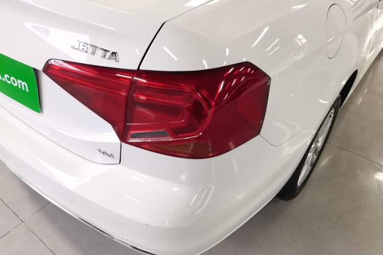 Used Volkswagen Jetta 2017 1.5L Automatic Comfort Model Right Rear Taillight