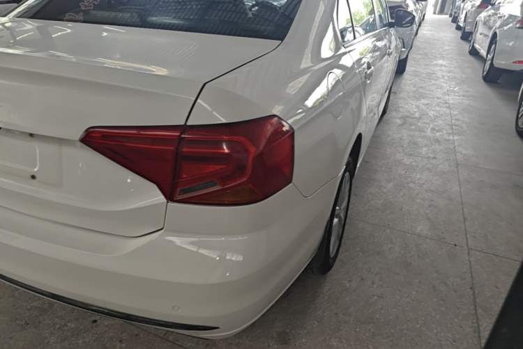 Used Volkswagen Jetta 2017 1.5L Automatic Comfort Model Right Rear Taillight