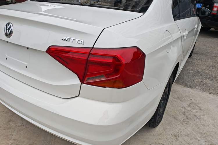 Used Volkswagen Jetta 2017 1.4L Manual Fashion Edition Right Rear Taillight