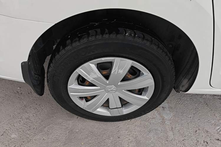 Used Volkswagen Jetta 2017 1.5L Automatic Fashion Model Right Rear Wheel Hub