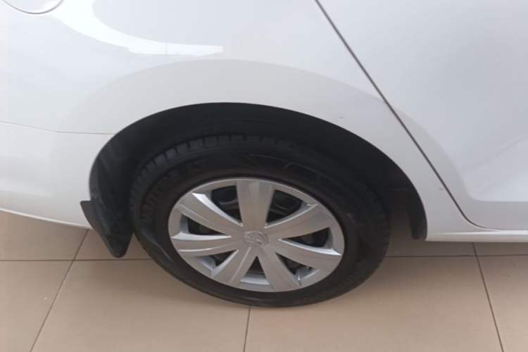 Used Volkswagen Jetta 2017 1.5L Automatic Fashion Model Right Rear Wheel Hub