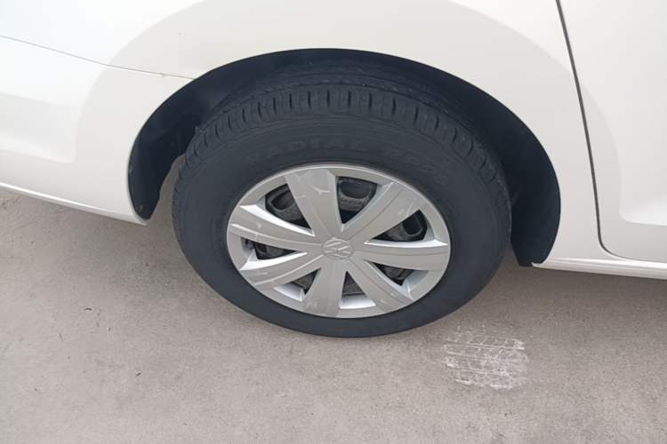 Used Volkswagen Jetta 2017 1.5L Manual Fashion Edition Right Rear Wheel Hub