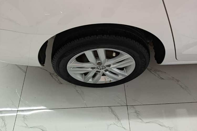 Used Volkswagen Jetta 2017 1.5L Automatic Fashion Model Right Rear Wheel Hub
