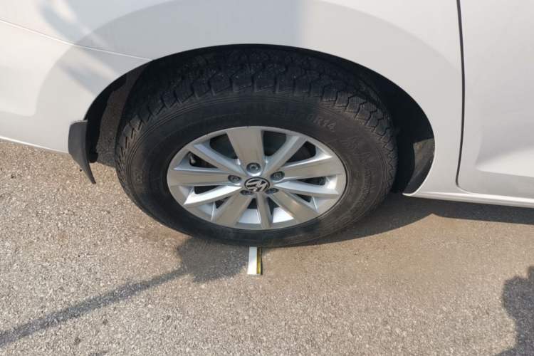 Used Volkswagen Jetta 2017 1.5L Automatic Fashion Model Right Rear Wheel Hub