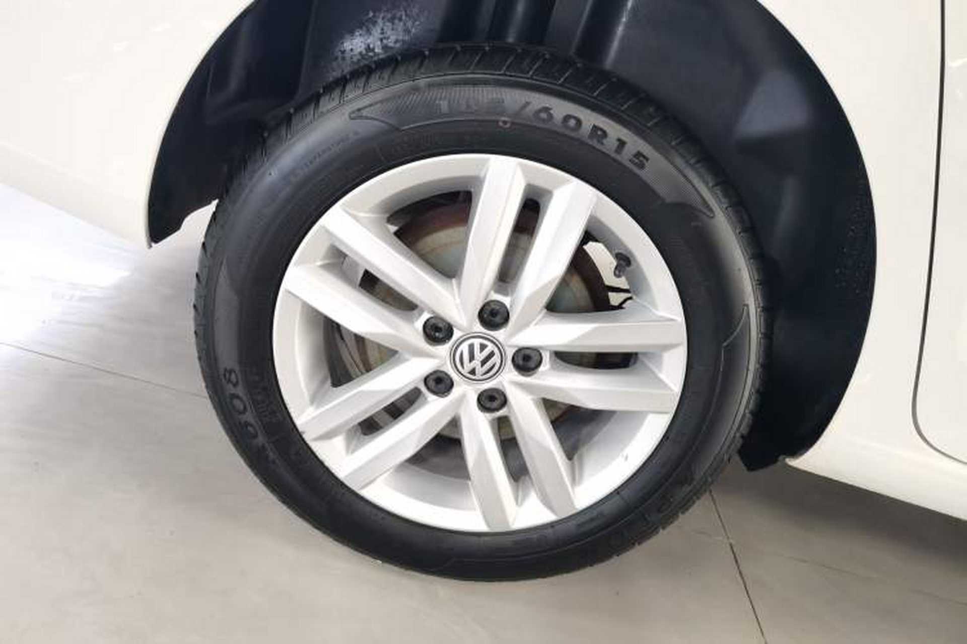 Used Volkswagen Jetta 2017 1.5L Automatic Comfort Model Right Rear Wheel Hub