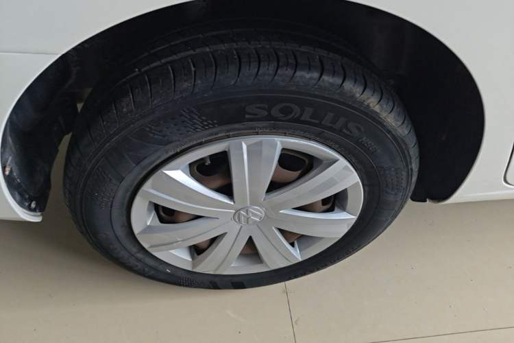 Used Volkswagen Jetta 2017 1.5L Manual Fashion Edition Right Rear Wheel Hub