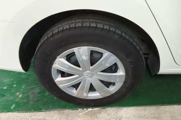Used Volkswagen Jetta 2017 1.5L Automatic Fashion Model Right Rear Wheel Hub