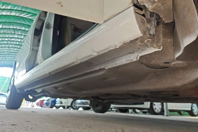 Used Volkswagen Jetta 2017 1.5L Manual Fashion Edition Right Side Sill