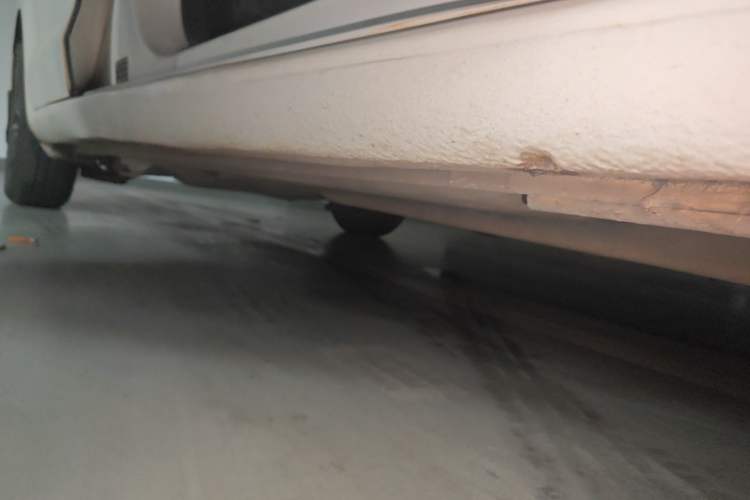 Used Volkswagen Jetta 2017 1.5L Manual Fashion Edition Right Side Sill