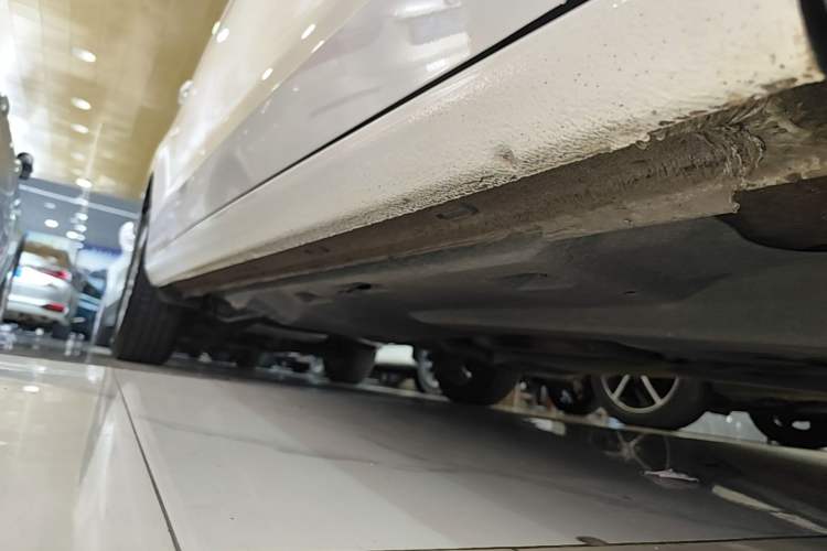 Used Volkswagen Jetta 2017 1.5L Automatic Comfort Model Right Side Sill