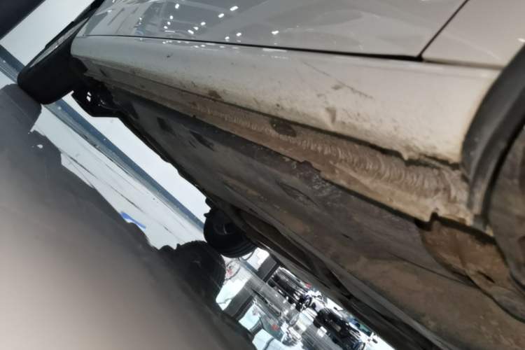 Used Volkswagen Jetta 2017 1.4L Manual Fashion Edition Right Side Sill