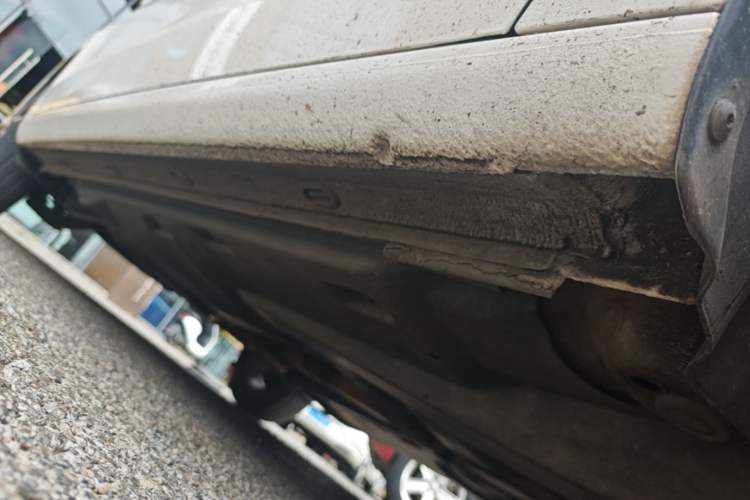 Used Volkswagen Jetta 2017 1.4L Manual Fashion Edition Right Side Sill