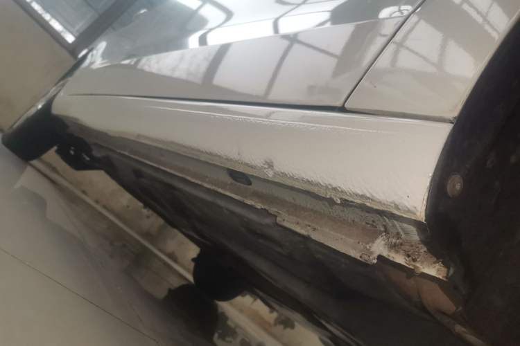 Used Volkswagen Jetta 2017 1.5L Manual Fashion Edition Right Side Sill