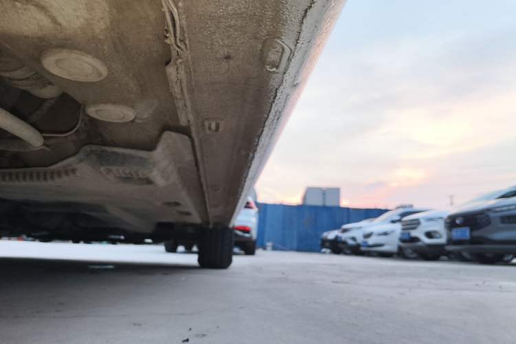 Used Volkswagen Jetta 2017 1.5L Manual Fashion Edition Right Side Sill