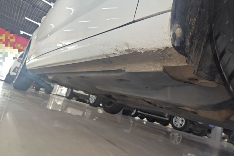 Used Volkswagen Jetta 2017 1.5L Automatic Fashion Model Right Side Sill