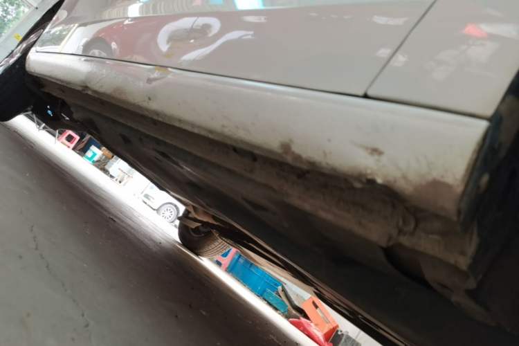 Used Volkswagen Jetta 2017 1.4L Manual Fashion Edition Right Side Sill