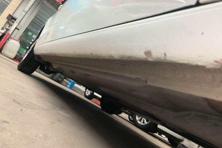 Used Volkswagen Jetta 2017 1.4L Manual Fashion Edition Right Side Sill