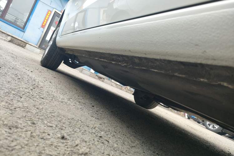 Used Volkswagen Jetta 2017 1.5L Manual Fashion Edition Right Side Sill
