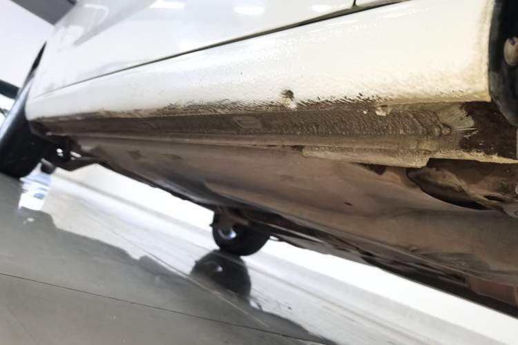 Used Volkswagen Jetta 2017 1.5L Automatic Comfort Model Right Side Sill