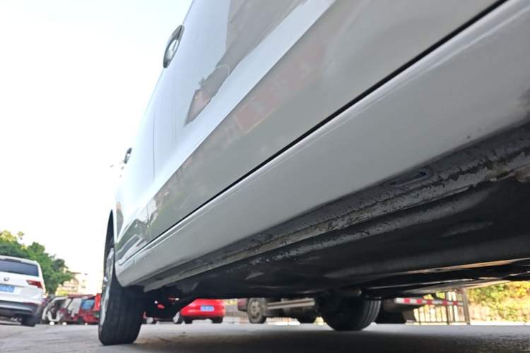 Used Volkswagen Jetta 2017 1.4L Manual Fashion Edition Right Side Sill