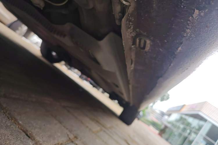 Used Volkswagen Jetta 2017 1.5L Manual Fashion Edition Right Side Sill