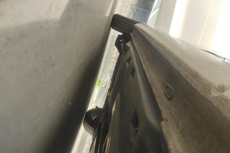 Used Volkswagen Jetta 2017 1.5L Manual Fashion Edition Right Side Sill