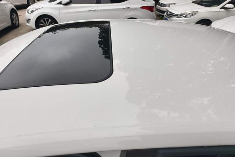 Used Volkswagen Jetta 2017 1.5L Automatic Comfort Model Roof