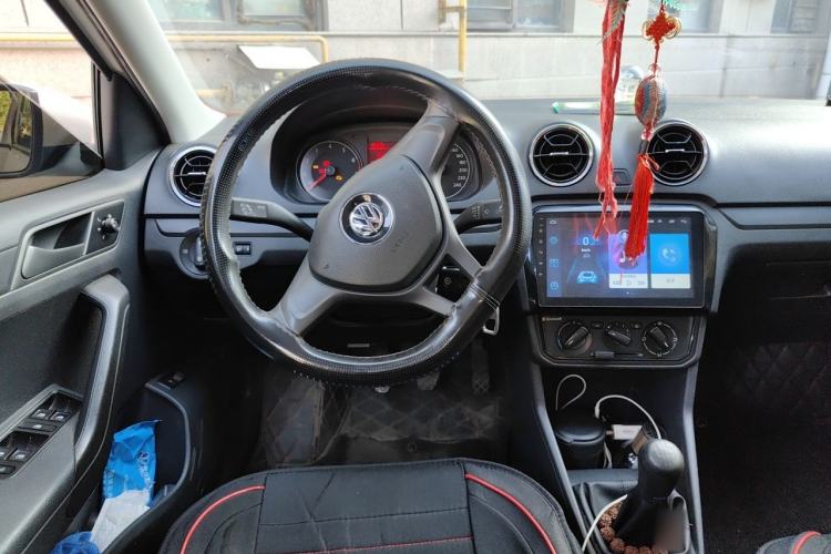 Used Volkswagen Jetta 2017 1.4L Manual Fashion Edition Steering Wheel
