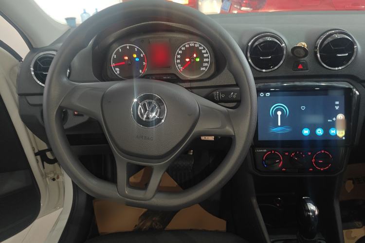 Used Volkswagen Jetta 2017 1.5L Automatic Fashion Model Steering Wheel