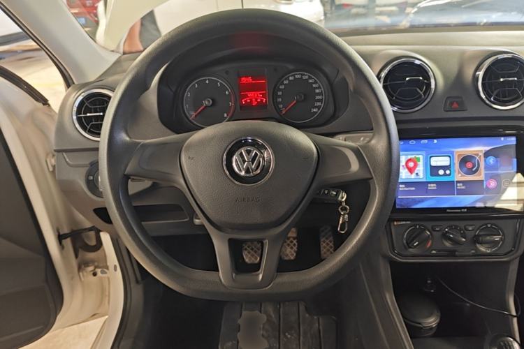 Used Volkswagen Jetta 2017 1.4L Manual Fashion Edition Steering Wheel