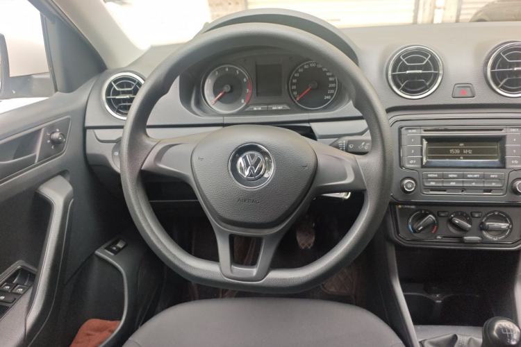 Used Volkswagen Jetta 2017 1.4L Manual Fashion Edition Steering Wheel
