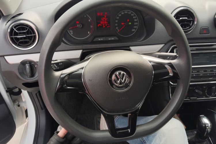 Used Volkswagen Jetta 2017 1.5L Automatic Comfort Model Steering Wheel