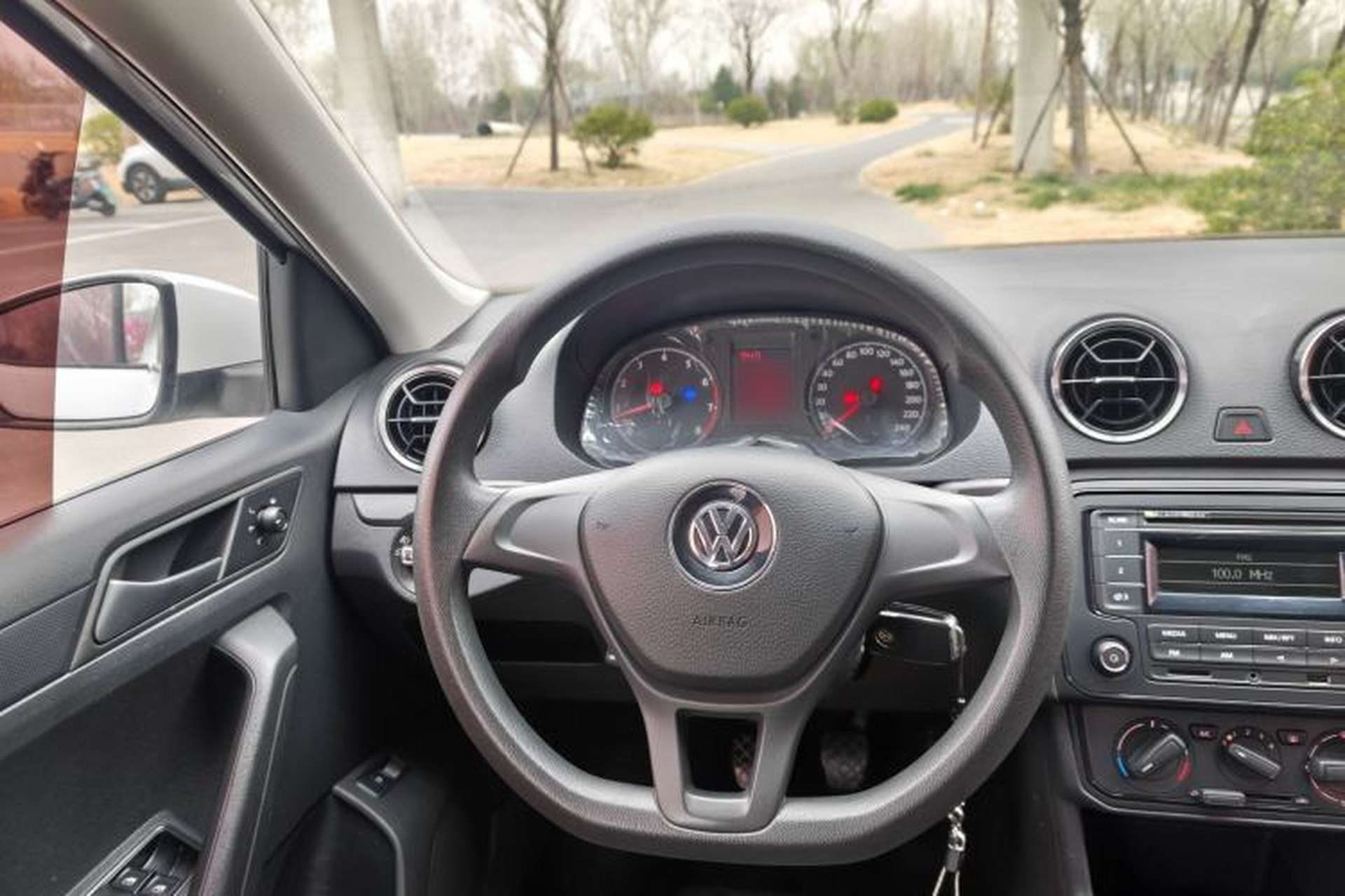 Used Volkswagen Jetta 2017 1.4L Manual Fashion Edition Steering Wheel