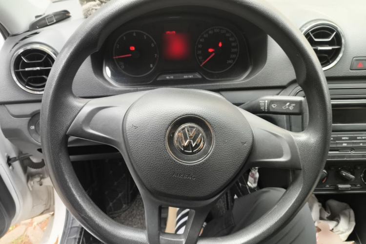 Used Volkswagen Jetta 2017 1.5L Manual Fashion Edition Steering Wheel