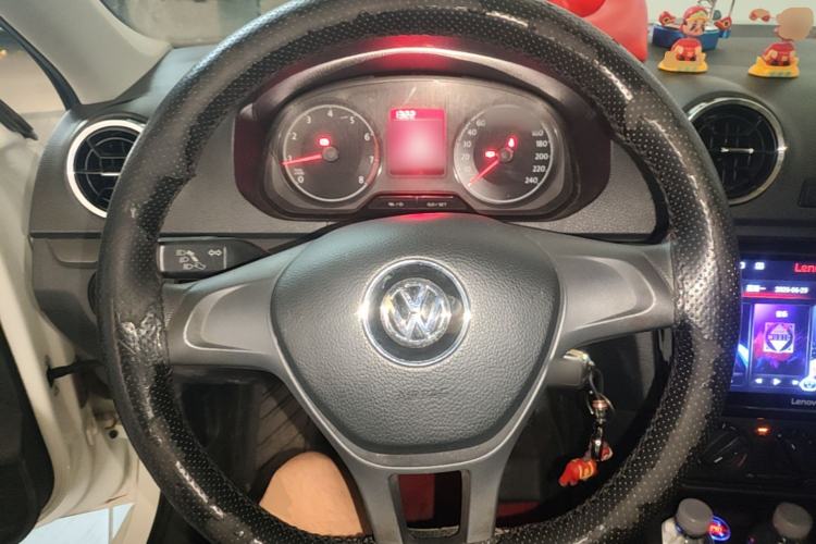 Used Volkswagen Jetta 2017 1.5L Manual Fashion Edition Steering Wheel