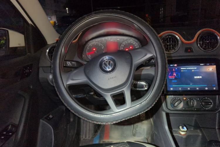Used Volkswagen Jetta 2017 1.4L Manual Fashion Edition Steering Wheel